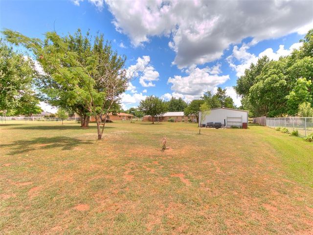 805 E Lea Terrace, Mustang, OK 73064