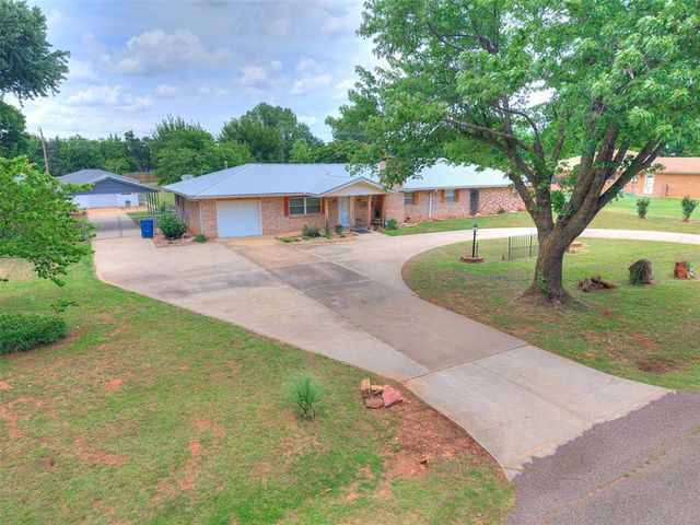 805 E Lea Terrace, Mustang, OK 73064