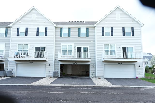 2103 Neubauer Circle, Lindenhurst, IL 60046