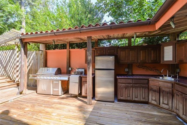 6838 Springwood Drive, Douglasville, GA 30135