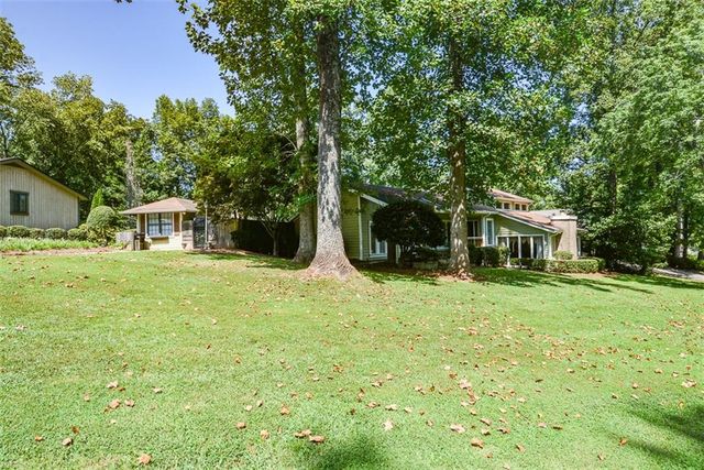 6838 Springwood Drive, Douglasville, GA 30135