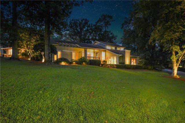 6838 Springwood Drive, Douglasville, GA 30135