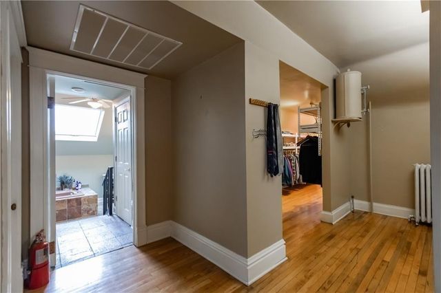 425 Gladstone Boulevard, Kansas City, MO 64124