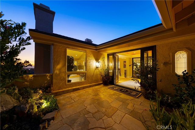 17 Harbor Ridge Drive, Newport Beach, CA 92660