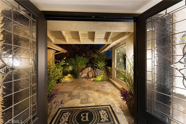 17 Harbor Ridge Drive, Newport Beach, CA 92660