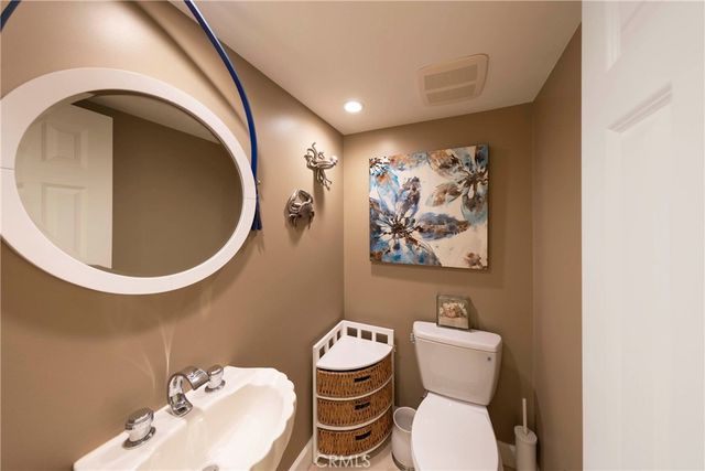 17 Harbor Ridge Drive, Newport Beach, CA 92660
