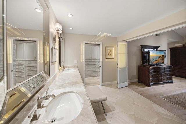 17 Harbor Ridge Drive, Newport Beach, CA 92660