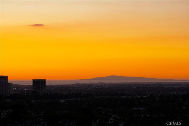 17 Harbor Ridge Drive, Newport Beach, CA 92660