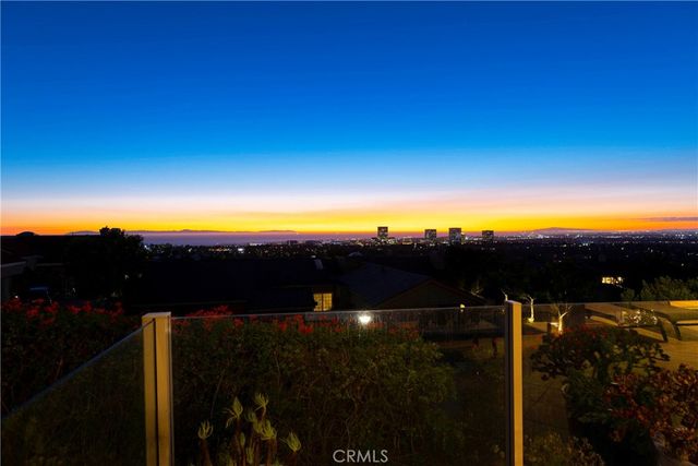 17 Harbor Ridge Drive, Newport Beach, CA 92660