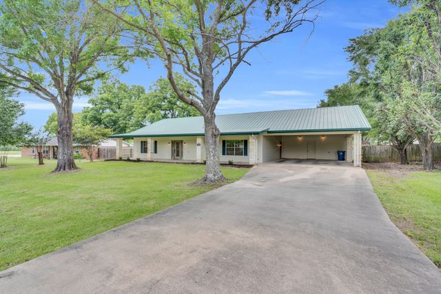 2790 Trey Circle, Athens, TX 75752