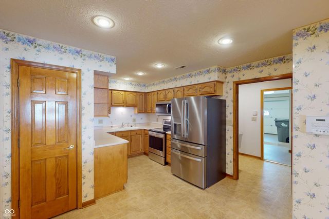 7915 Park Ward Place, Indianapolis, IN 46259
