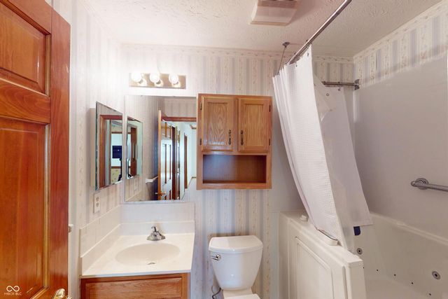 7915 Park Ward Place, Indianapolis, IN 46259