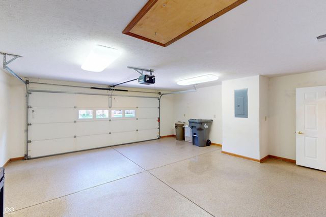 7915 Park Ward Place, Indianapolis, IN 46259