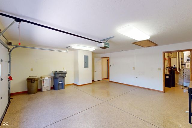 7915 Park Ward Place, Indianapolis, IN 46259