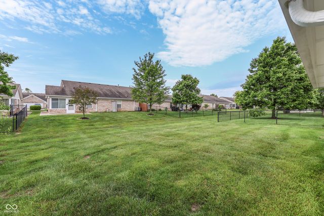 7915 Park Ward Place, Indianapolis, IN 46259