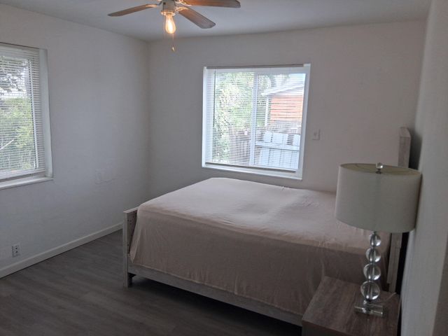 6420 Oak Street, Hollywood, FL 33024