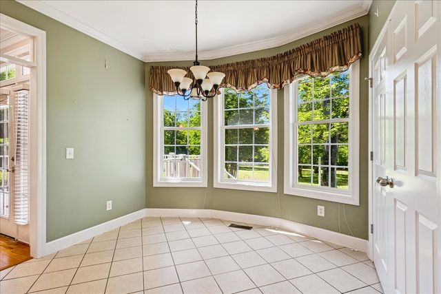 210 Montchanin Dr, Old Hickory, TN 37138
