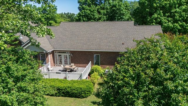 210 Montchanin Dr, Old Hickory, TN 37138