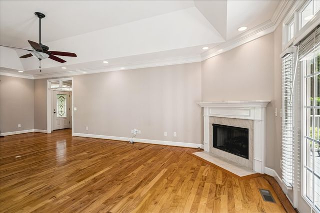 210 Montchanin Dr, Old Hickory, TN 37138