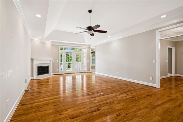 210 Montchanin Dr, Old Hickory, TN 37138