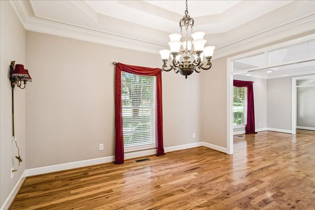 210 Montchanin Dr, Old Hickory, TN 37138