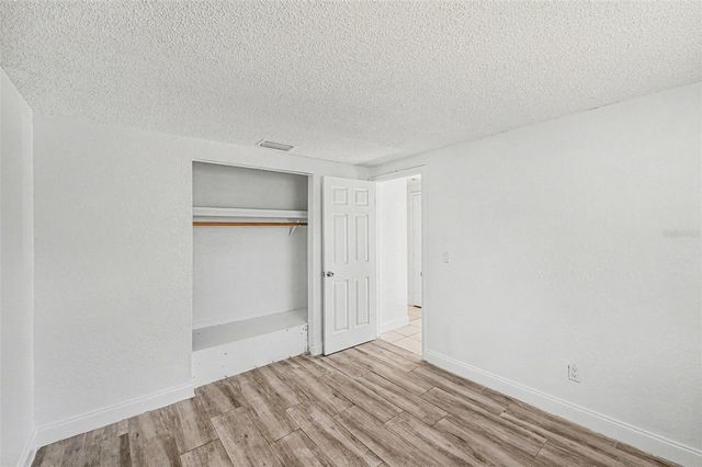 9031 TREE VALLEY CIRCLE, Tampa, FL 33615