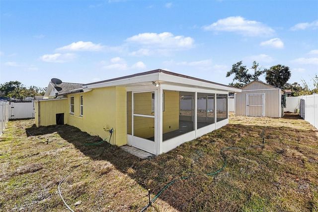 9031 TREE VALLEY CIRCLE, Tampa, FL 33615