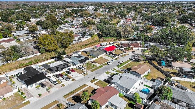 9031 TREE VALLEY CIRCLE, Tampa, FL 33615