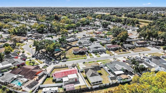 9031 TREE VALLEY CIRCLE, Tampa, FL 33615