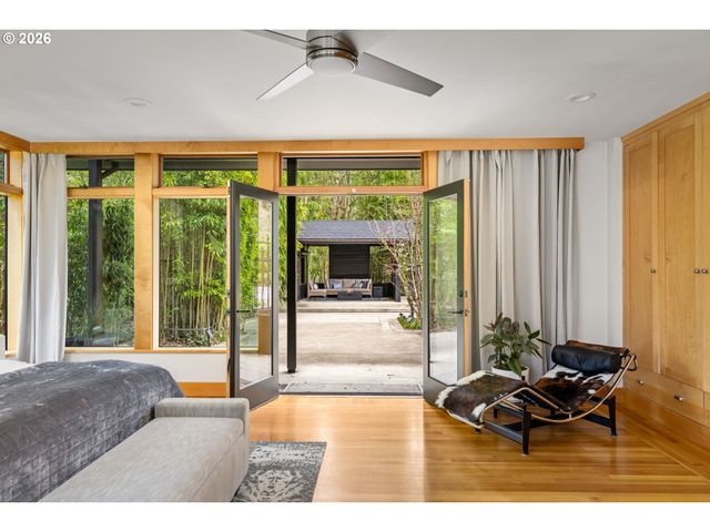 400 Nw MILLER Rd, Portland, OR 97229