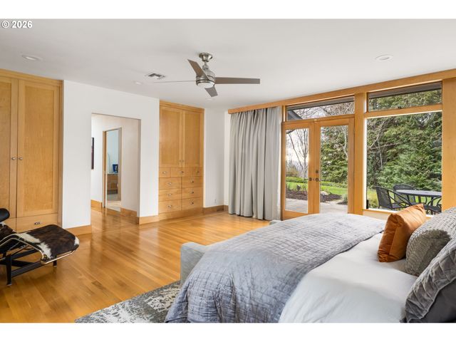 400 Nw MILLER Rd, Portland, OR 97229