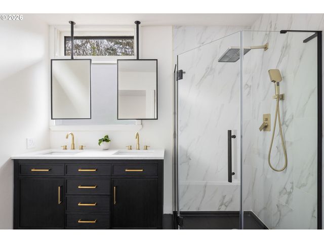 400 Nw MILLER Rd, Portland, OR 97229