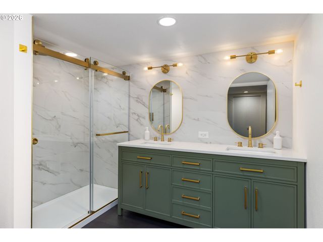 400 Nw MILLER Rd, Portland, OR 97229