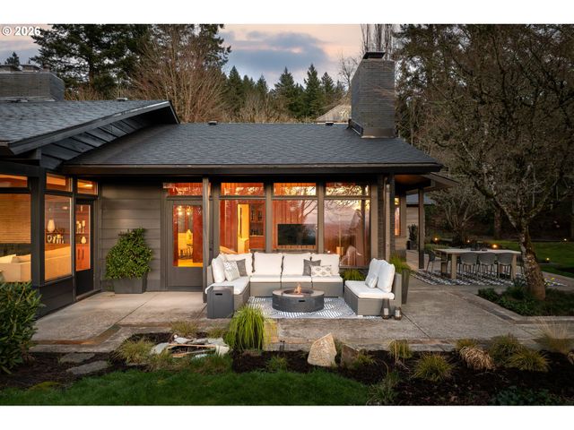 400 Nw MILLER Rd, Portland, OR 97229