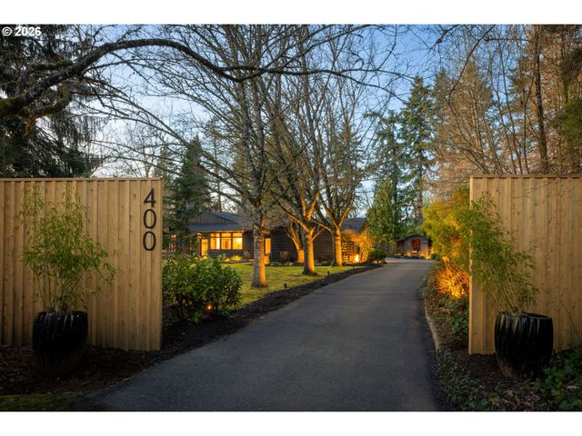 400 Nw MILLER Rd, Portland, OR 97229