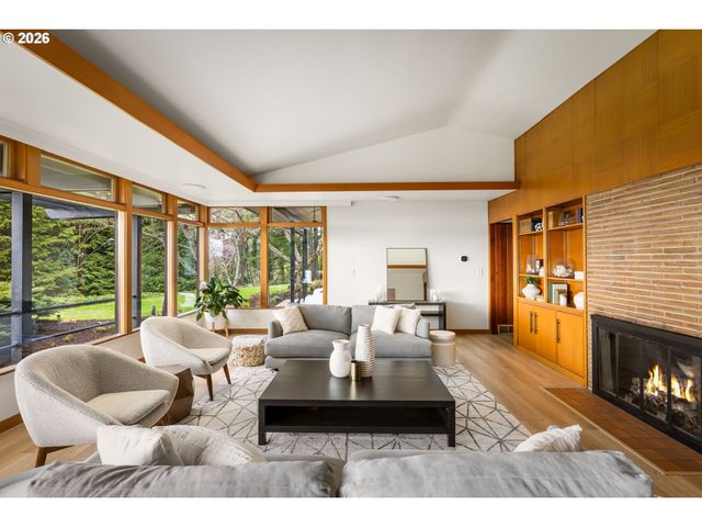 400 Nw MILLER Rd, Portland, OR 97229