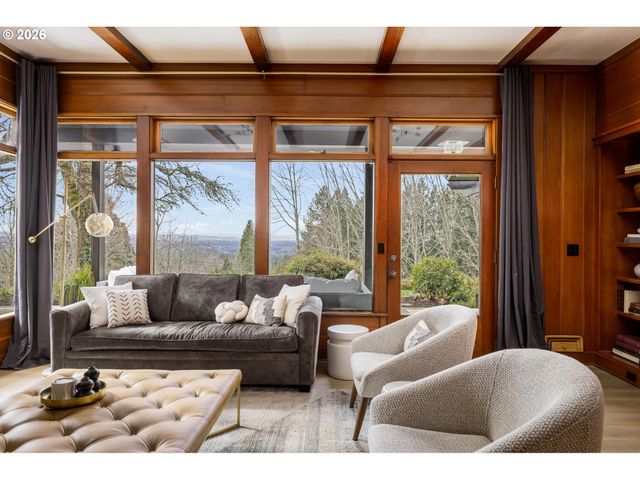 400 Nw MILLER Rd, Portland, OR 97229