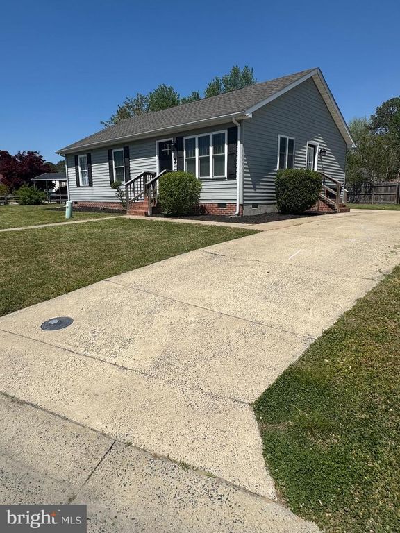 717 EBENEZER DR, Salisbury, MD 21801