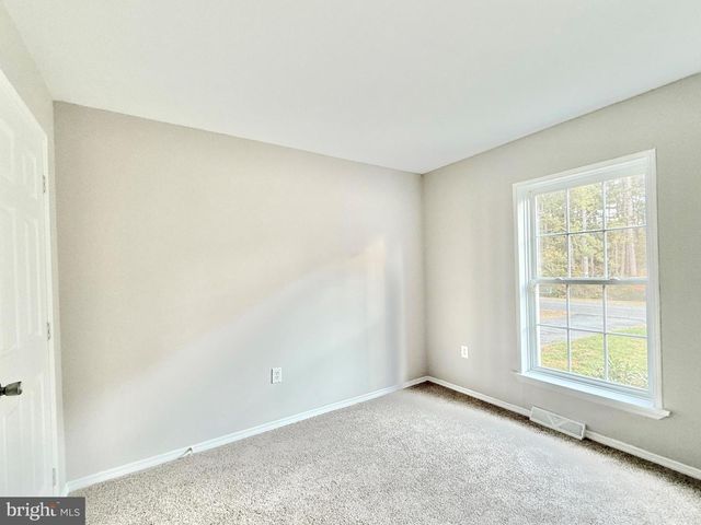 15 LOWELL ST, Mays Landing, NJ 08330