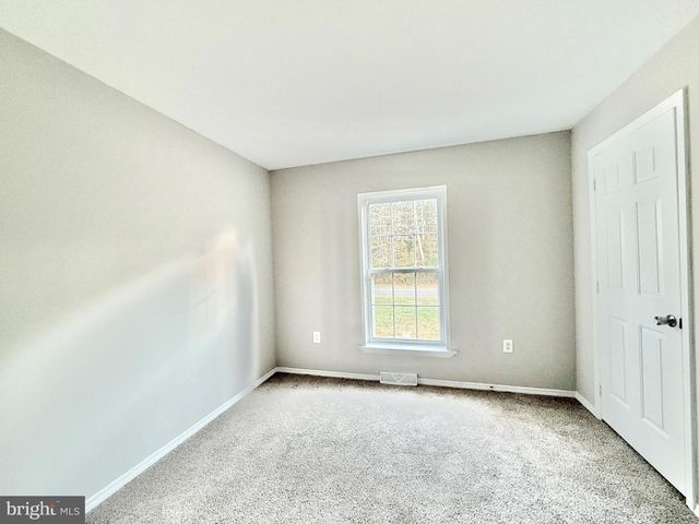 15 LOWELL ST, Mays Landing, NJ 08330