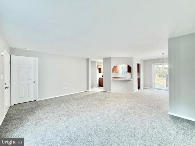 15 LOWELL ST, Mays Landing, NJ 08330