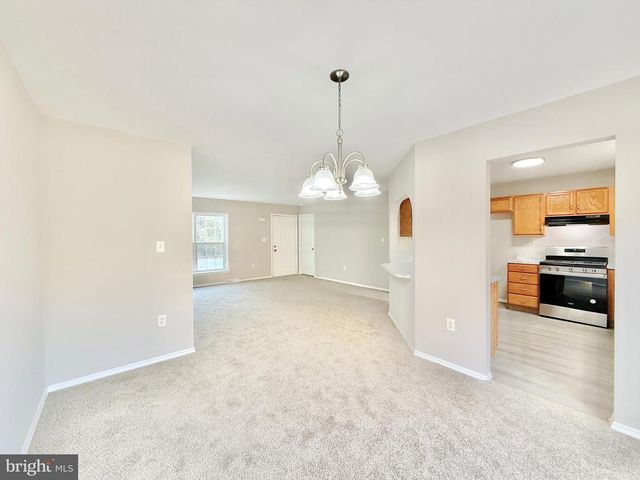 15 LOWELL ST, Mays Landing, NJ 08330