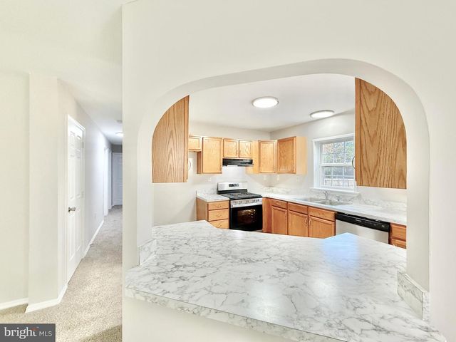 15 LOWELL ST, Mays Landing, NJ 08330