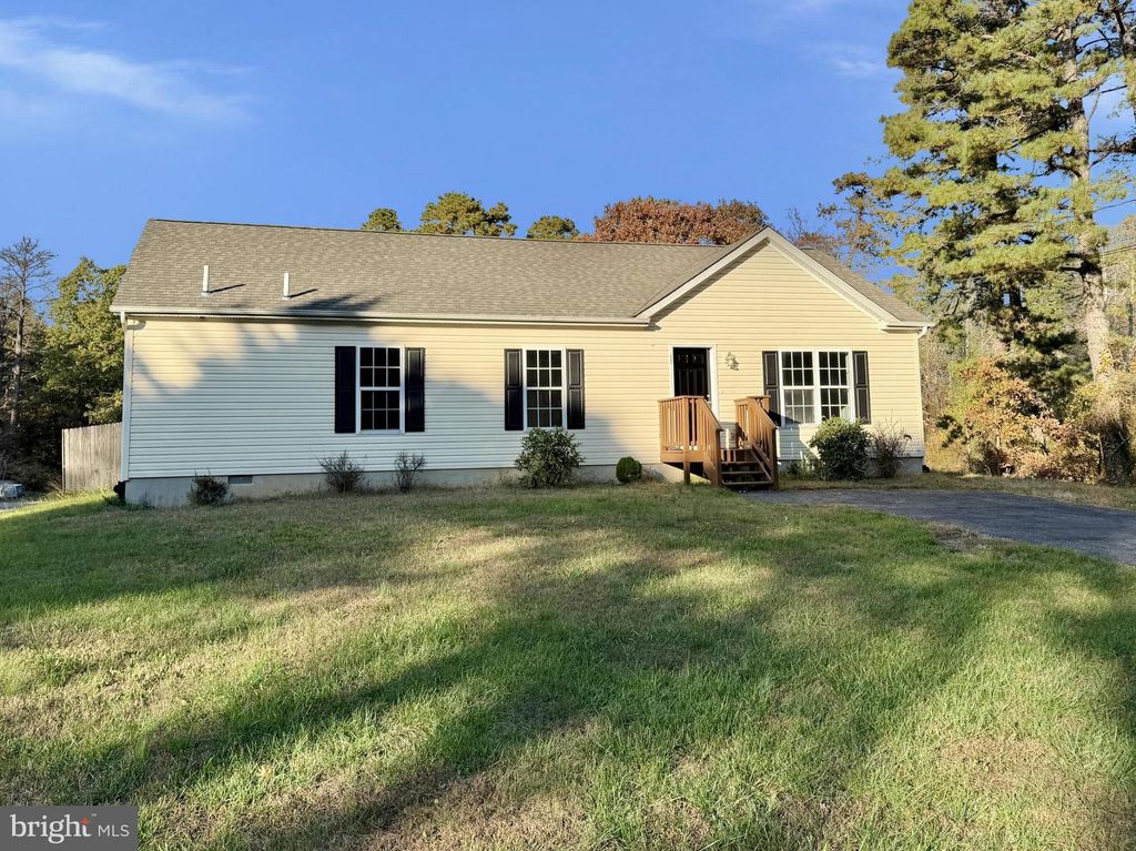 15 LOWELL ST, Mays Landing, NJ 08330