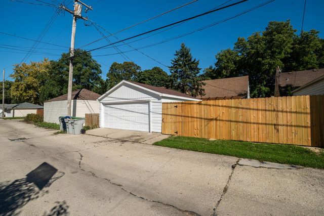 2973 N 79th STREET, Milwaukee, WI 53222