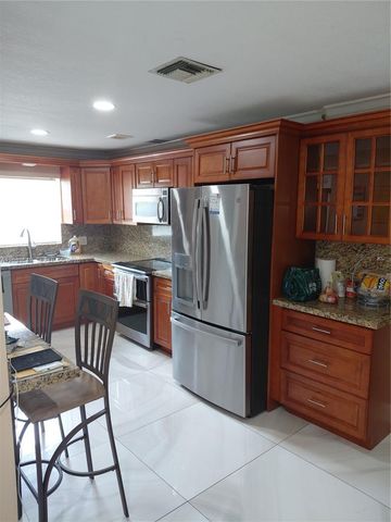 1307 SE Flamingo Drive, Lantana, FL 33462
