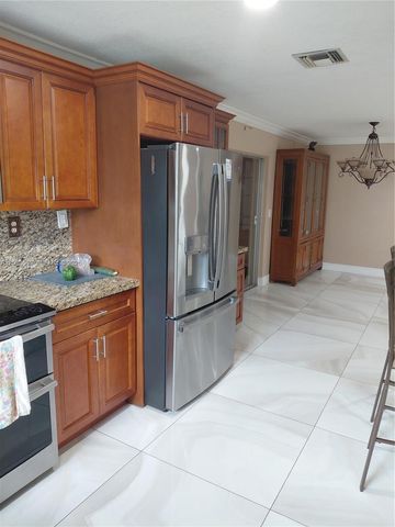 1307 SE Flamingo Drive, Lantana, FL 33462