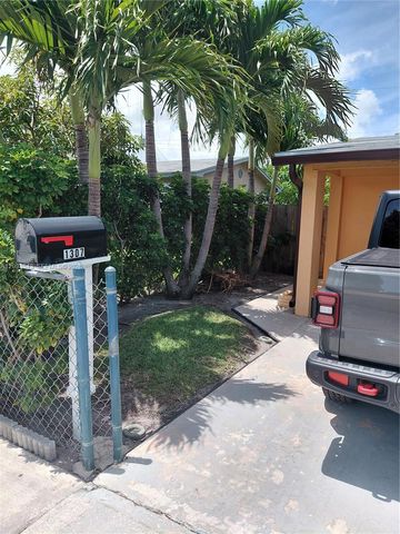 1307 SE Flamingo Drive, Lantana, FL 33462