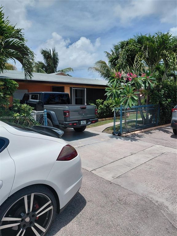 1307 SE Flamingo Drive, Lantana, FL 33462