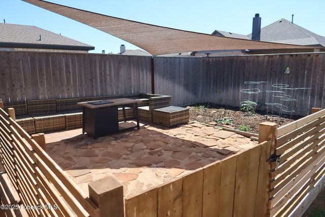 1023 N Fulton Avenue, Lubbock, TX 79416